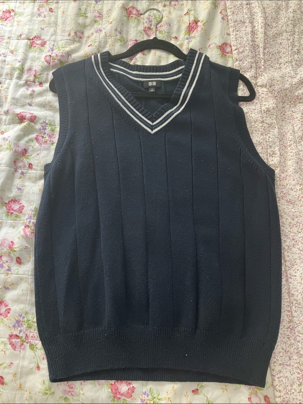 Uniqlo navy sweater vest